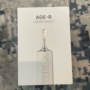 Medicube Age-R Deep Shot tool.